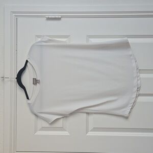 Chico's Elegant White Short Sleeve Tee